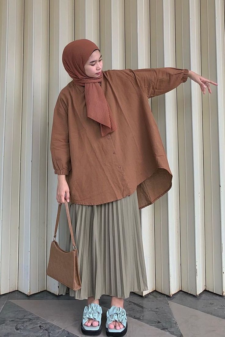 baju coklat tua cocok dengan jilbab warna apa
