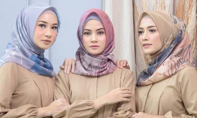 baju coksu dan jilbab warna bold