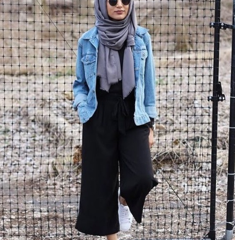 OOTD Jaket Jeans dan Hijab dengan Culottes